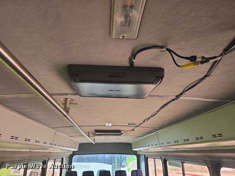 image for item EF3507 2003 Blue Bird All American coach bus