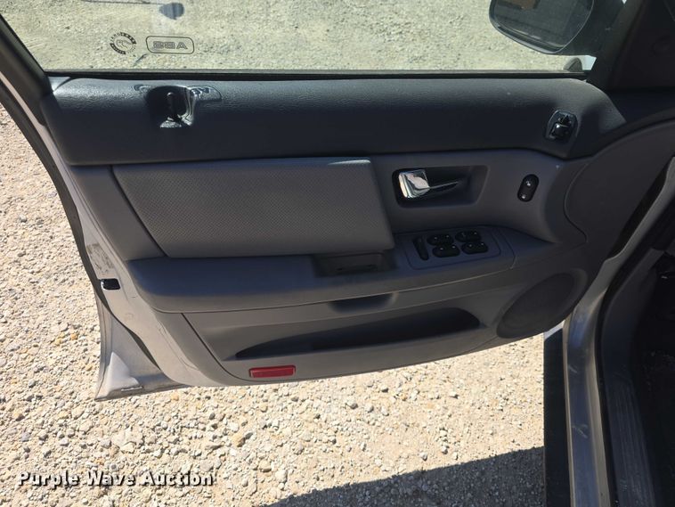 image for item EF3568 2003 Ford Taurus 