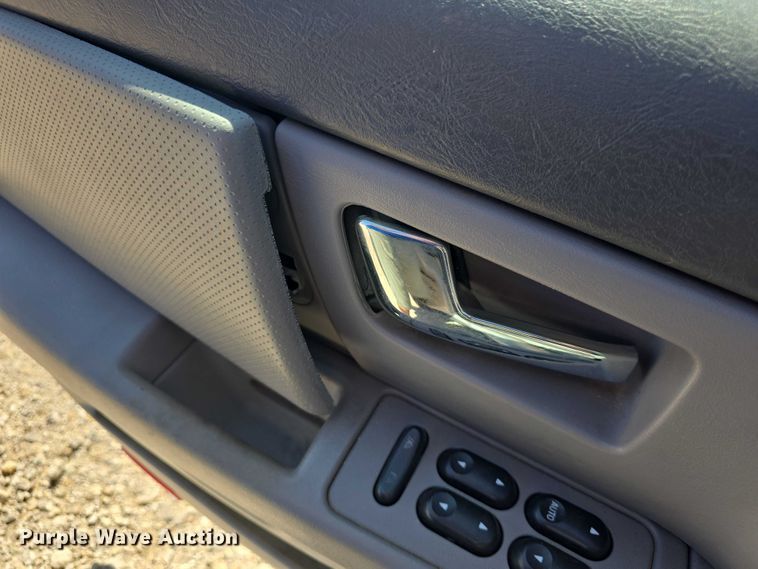 image for item EF3568 2003 Ford Taurus 