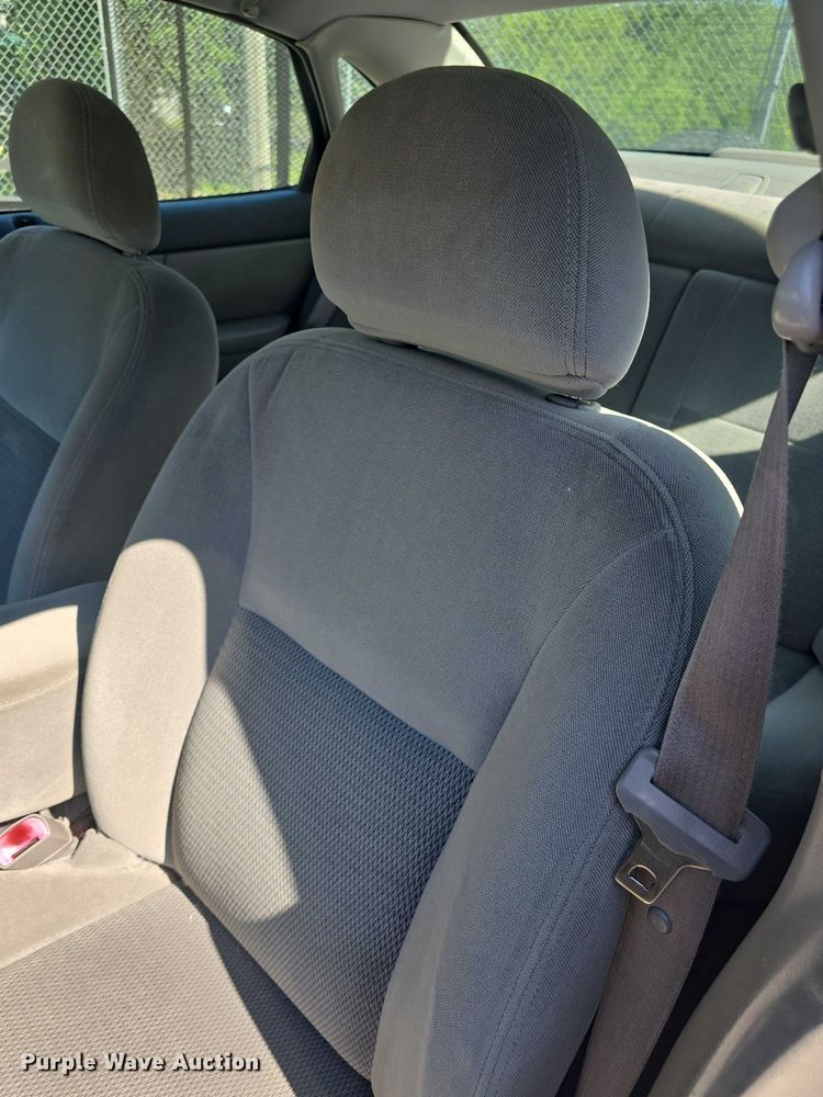 image for item EF3568 2003 Ford Taurus 