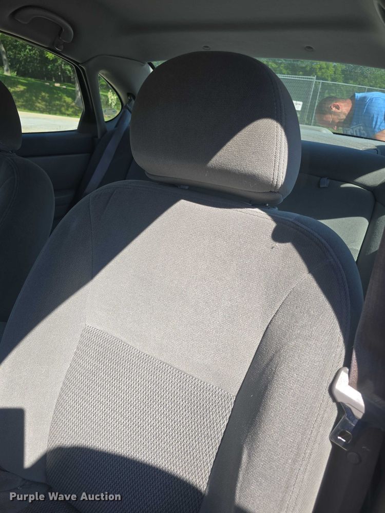 image for item EF3568 2003 Ford Taurus 