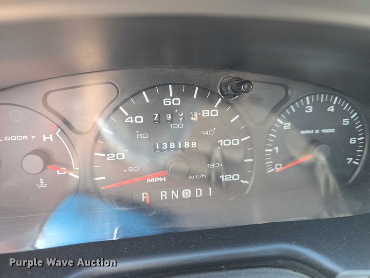 image for item EF3568 2003 Ford Taurus 