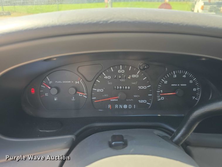 image for item EF3568 2003 Ford Taurus 