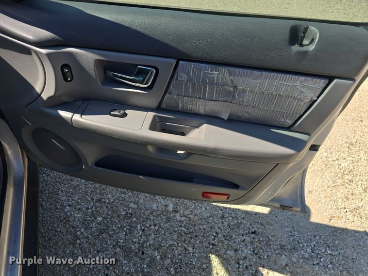 image for item EF3568 2003 Ford Taurus 