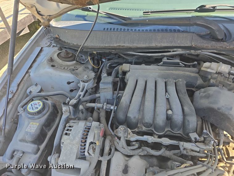 image for item EF3568 2003 Ford Taurus 