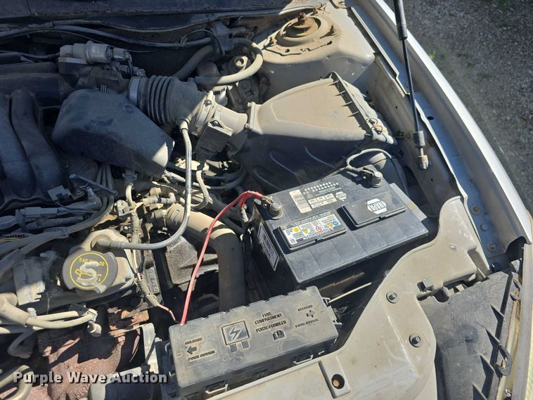 image for item EF3568 2003 Ford Taurus 