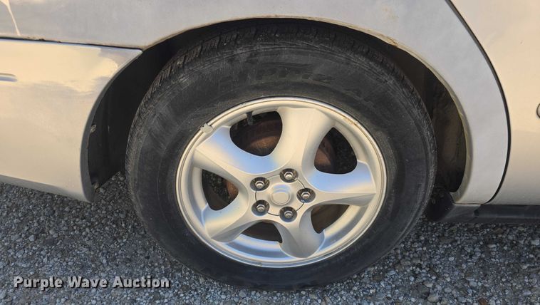 image for item EF3568 2003 Ford Taurus 