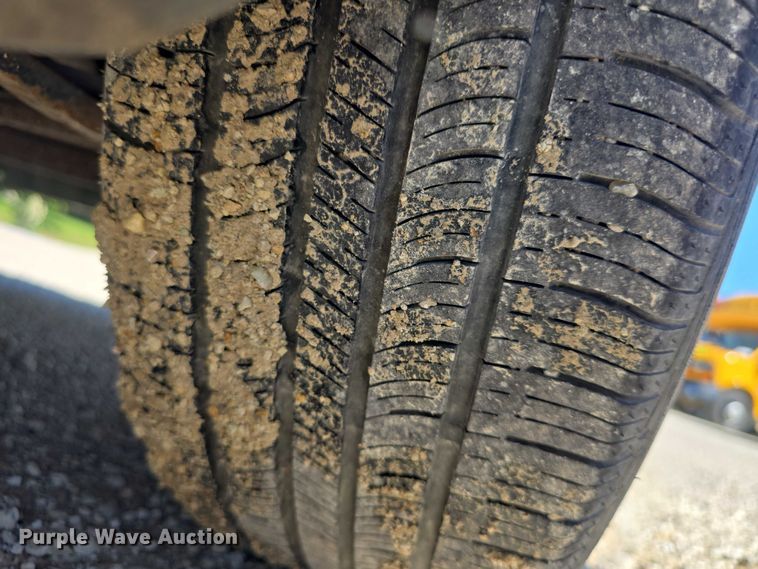 image for item EF3568 2003 Ford Taurus 