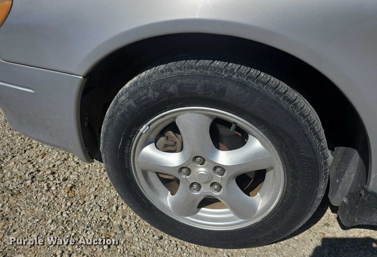 image for item EF3568 2003 Ford Taurus 