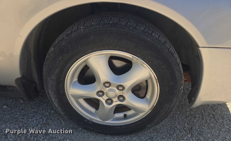 image for item EF3568 2003 Ford Taurus 