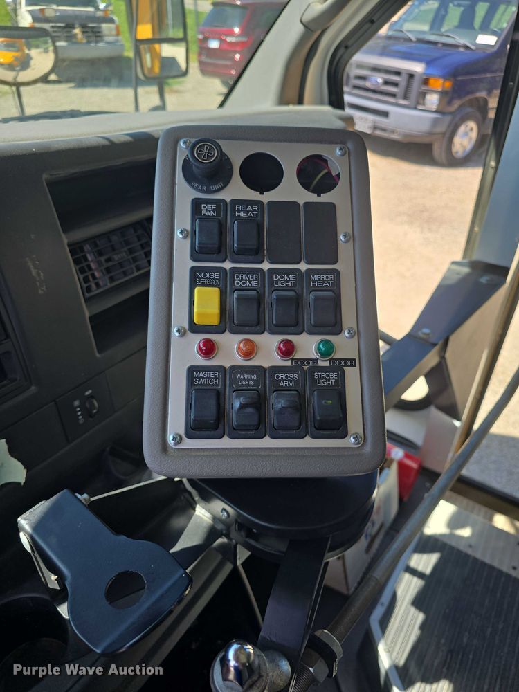 image for item EF3569 2012 Chevrolet Express school bus