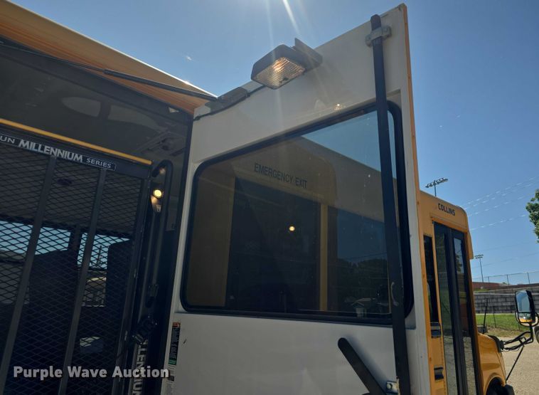 image for item EF3569 2012 Chevrolet Express school bus