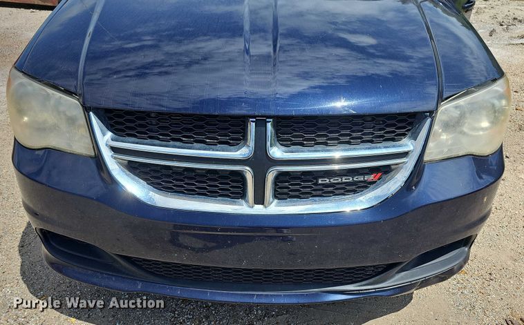 image for item EF3572 2014 Dodge Grand Caravan SXT van