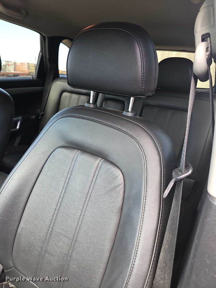 image for item EF3575 2012 Chevrolet Captiva Sport  SUV