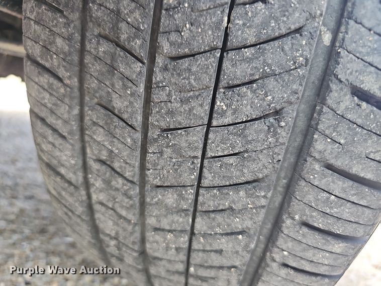 image for item EF3575 2012 Chevrolet Captiva Sport  SUV