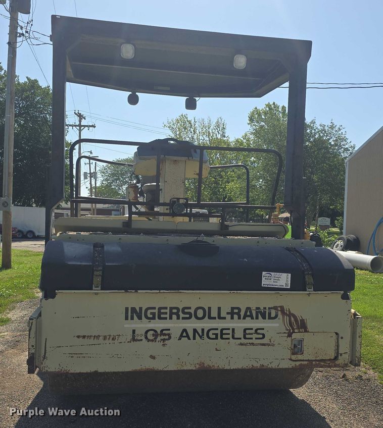 image for item EF3578 2000 Ingersoll Rand DD-130 double drum vibratory roller