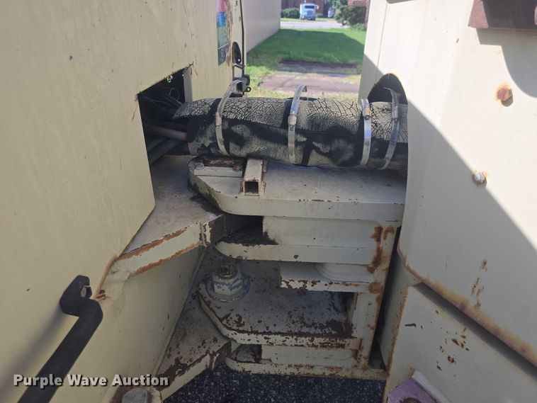 image for item EF3578 2000 Ingersoll Rand DD-130 double drum vibratory roller