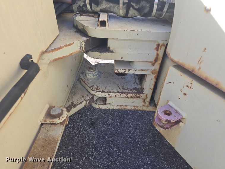 image for item EF3578 2000 Ingersoll Rand DD-130 double drum vibratory roller