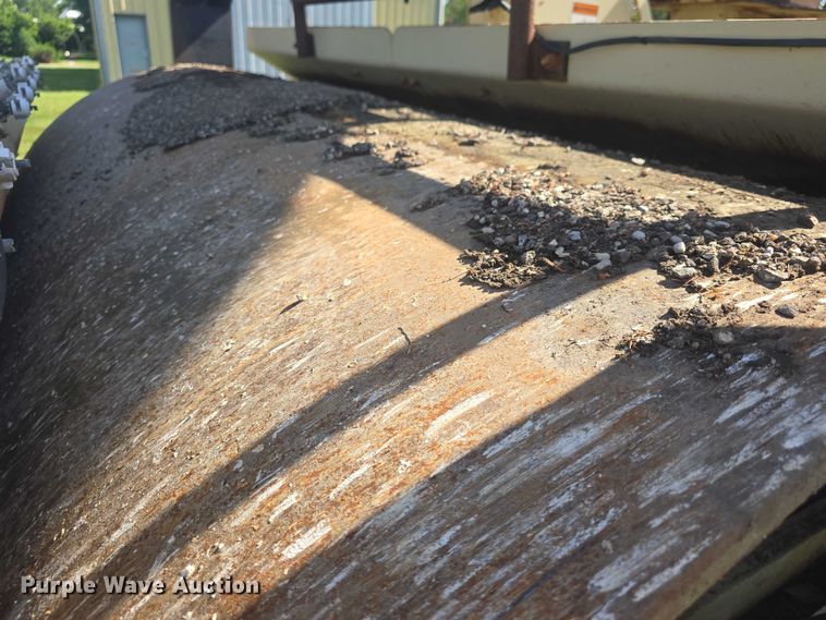 image for item EF3578 2000 Ingersoll Rand DD-130 double drum vibratory roller