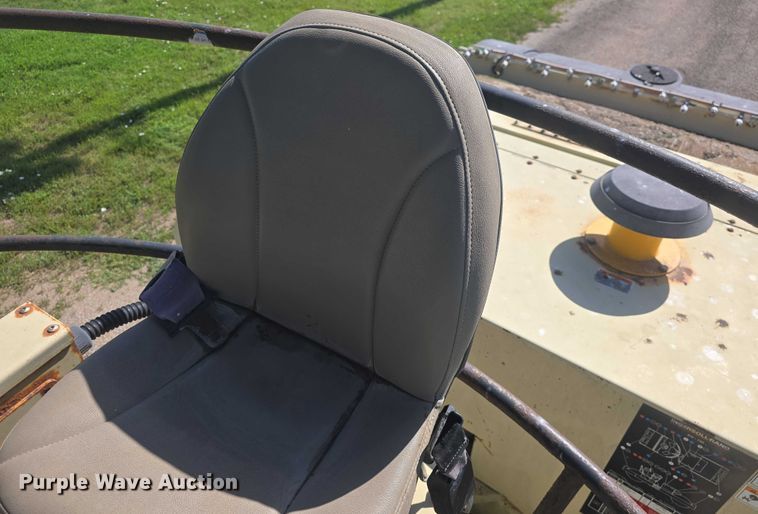 image for item EF3578 2000 Ingersoll Rand DD-130 double drum vibratory roller