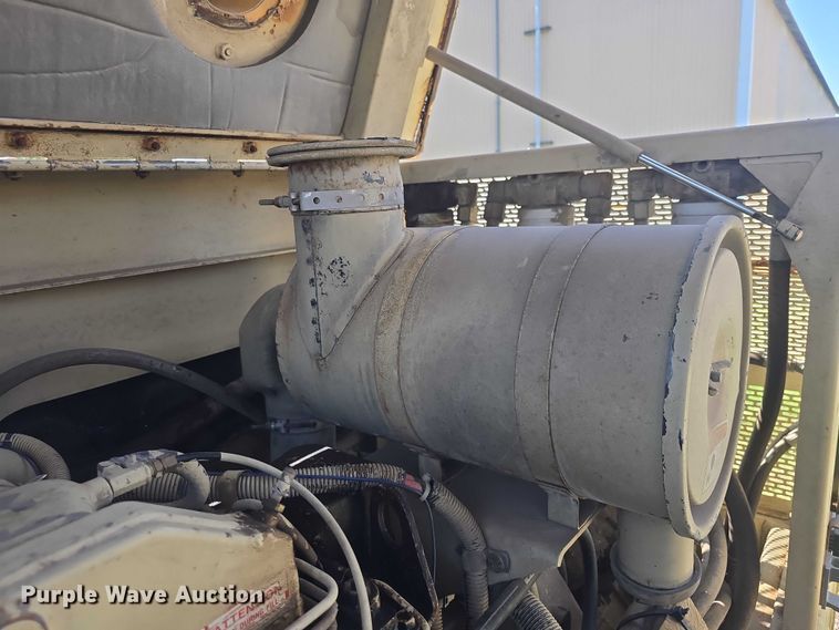 image for item EF3578 2000 Ingersoll Rand DD-130 double drum vibratory roller