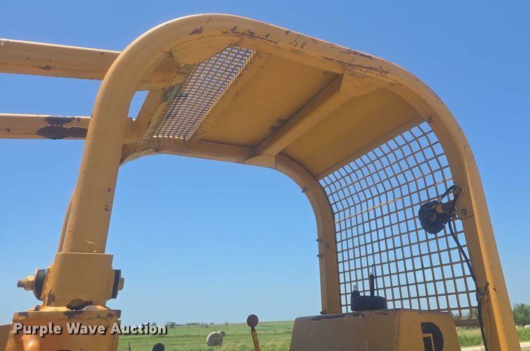 image for item EF3579 1987 Dresser 125E track loader