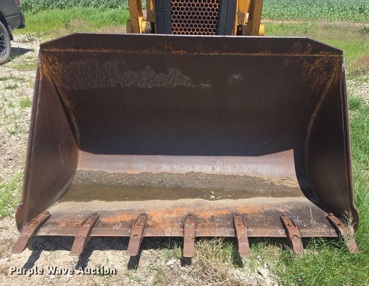 image for item EF3579 1987 Dresser 125E track loader