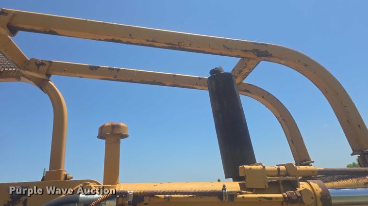 image for item EF3579 1987 Dresser 125E track loader