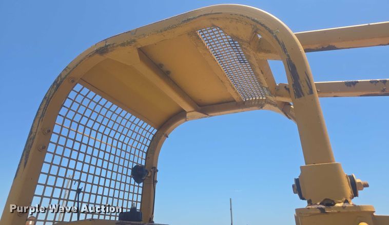 image for item EF3579 1987 Dresser 125E track loader