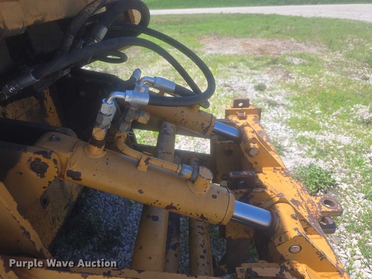 image for item EF3579 1987 Dresser 125E track loader