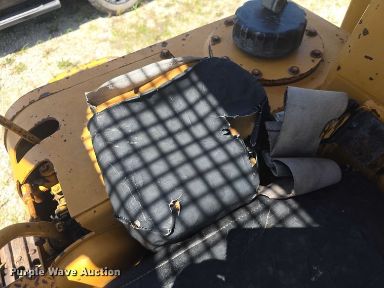 image for item EF3579 1987 Dresser 125E track loader