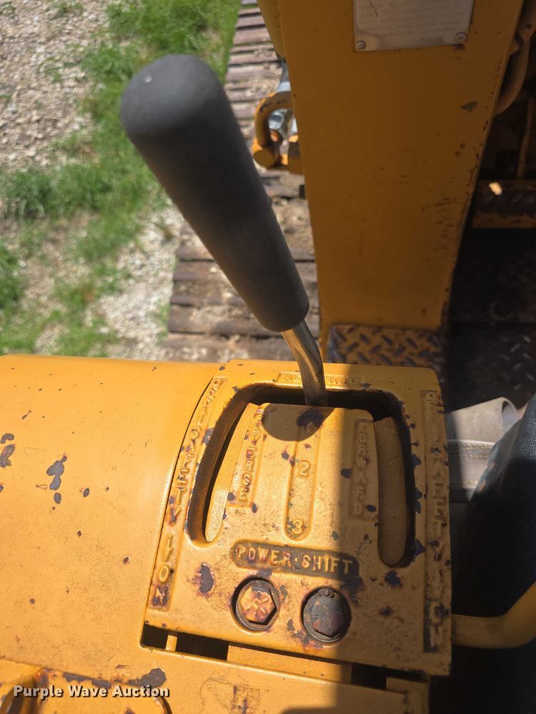 image for item EF3579 1987 Dresser 125E track loader