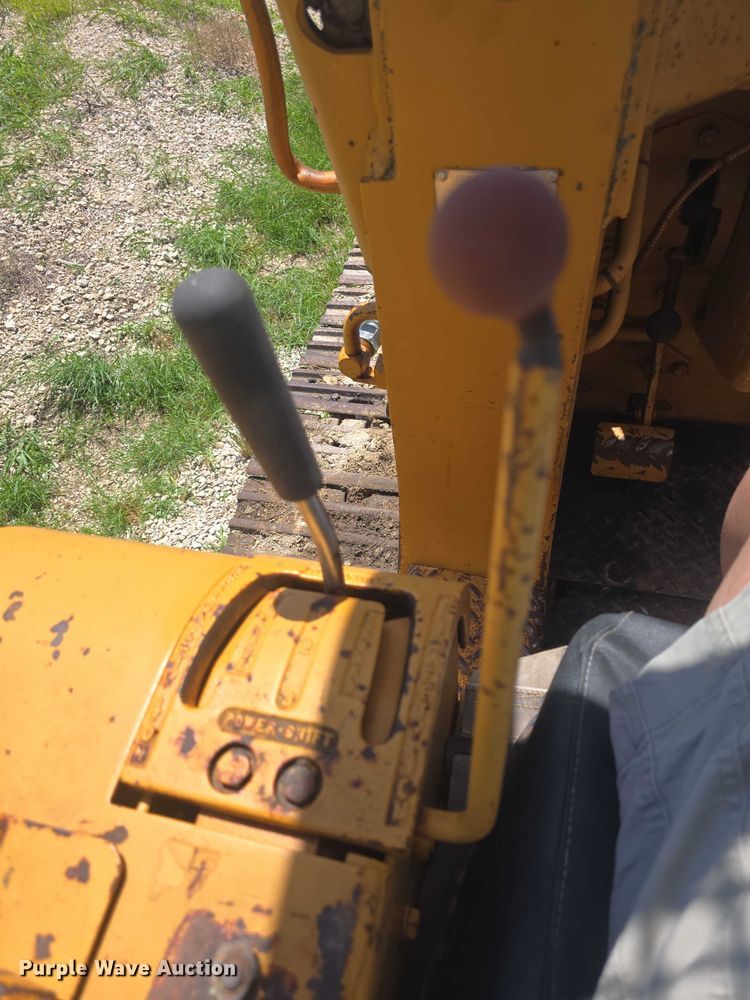 image for item EF3579 1987 Dresser 125E track loader