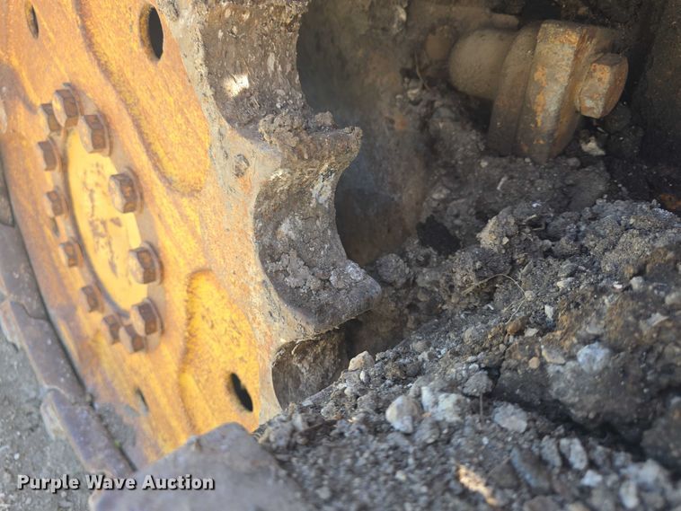 image for item EF3579 1987 Dresser 125E track loader