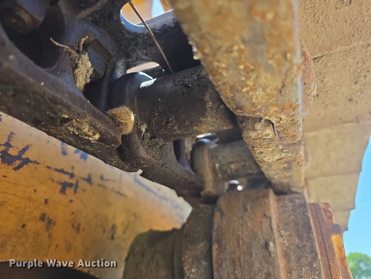 image for item EF3579 1987 Dresser 125E track loader