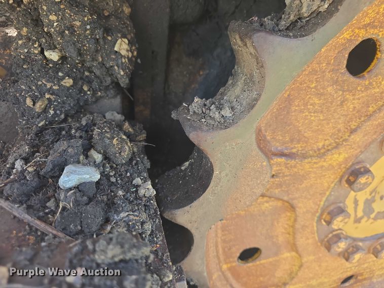 image for item EF3579 1987 Dresser 125E track loader