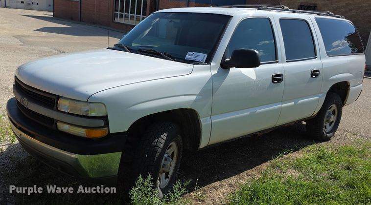image for item EF3584 2002 Chevrolet Suburban 1500 SUV