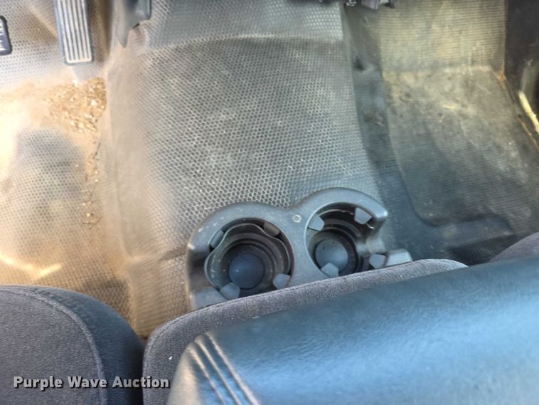 image for item EF3584 2002 Chevrolet Suburban 1500 SUV