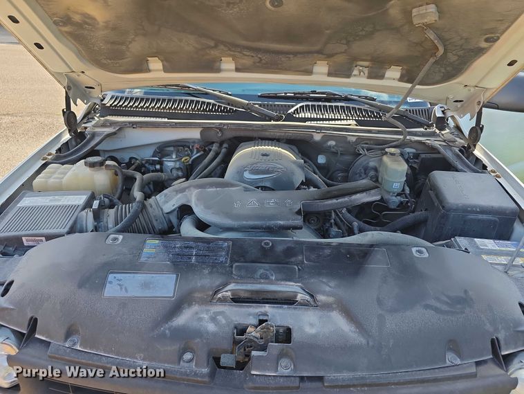 image for item EF3584 2002 Chevrolet Suburban 1500 SUV