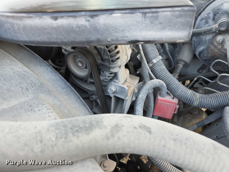 image for item EF3584 2002 Chevrolet Suburban 1500 SUV