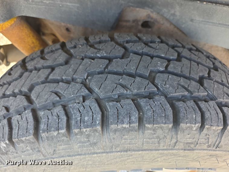 image for item EF3584 2002 Chevrolet Suburban 1500 SUV