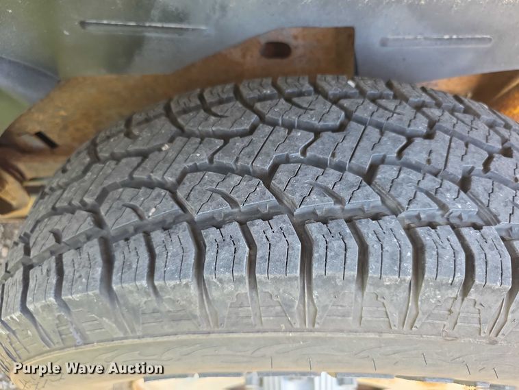 image for item EF3584 2002 Chevrolet Suburban 1500 SUV