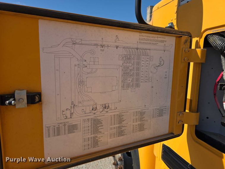 image for item EF3585 2013 International 3000 school bus