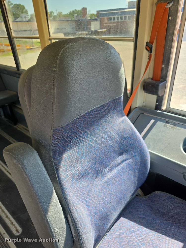 image for item EF3585 2013 International 3000 school bus