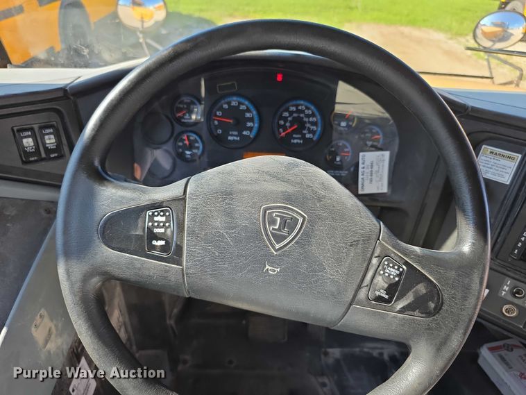 image for item EF3585 2013 International 3000 school bus