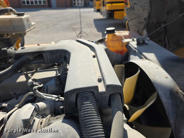 image for item EF3585 2013 International 3000 school bus