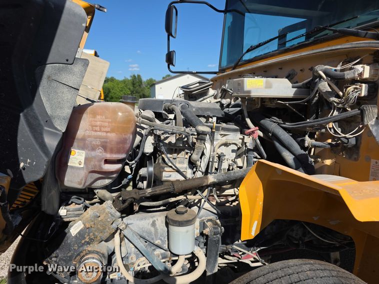 image for item EF3585 2013 International 3000 school bus