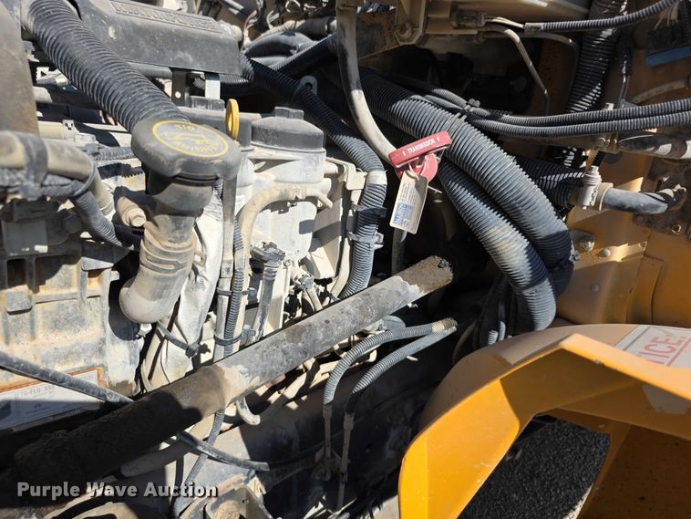 image for item EF3585 2013 International 3000 school bus