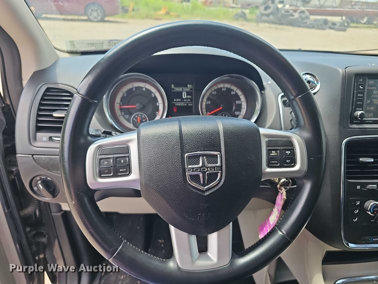 image for item EF3598 2015 Dodge Grand Caravan SXT van