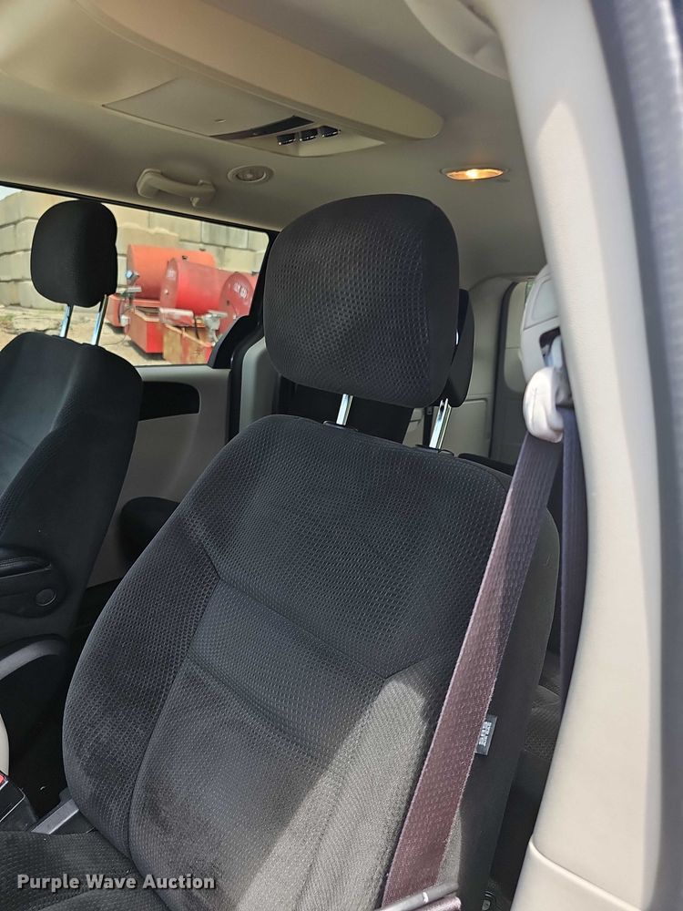 image for item EF3598 2015 Dodge Grand Caravan SXT van